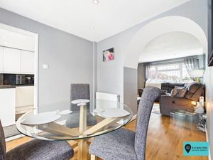 Dining Area / Lounge - click for photo gallery